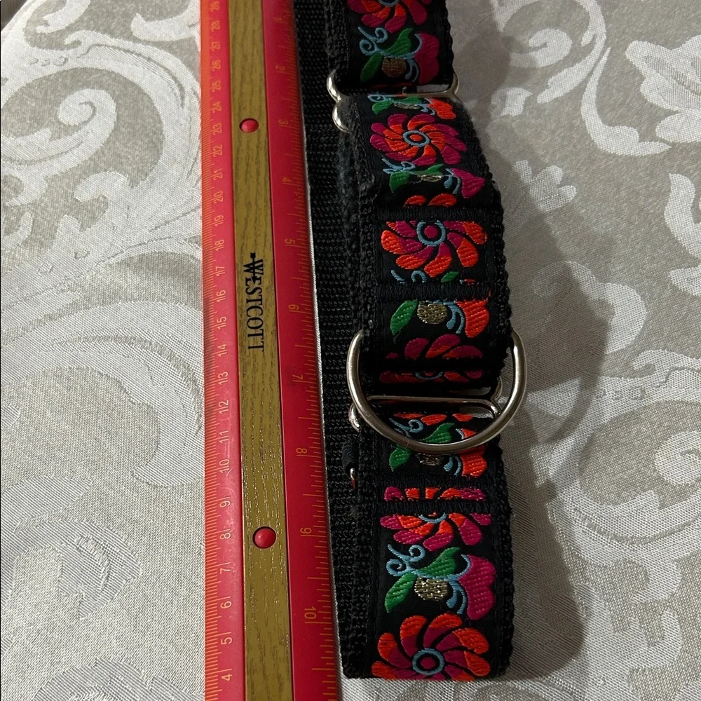 Floral Embroidered Black Martingale Collar - Picture 7 of 10